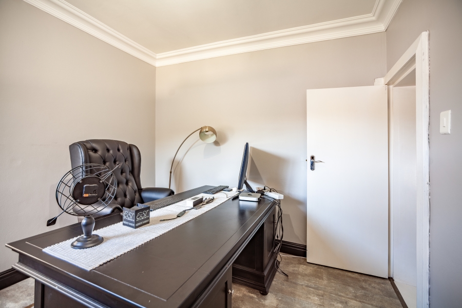 5 Bedroom Property for Sale in Milnerton Central Western Cape